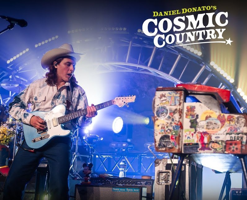 Audience at a Daniel Donato's Cosmic Country concert